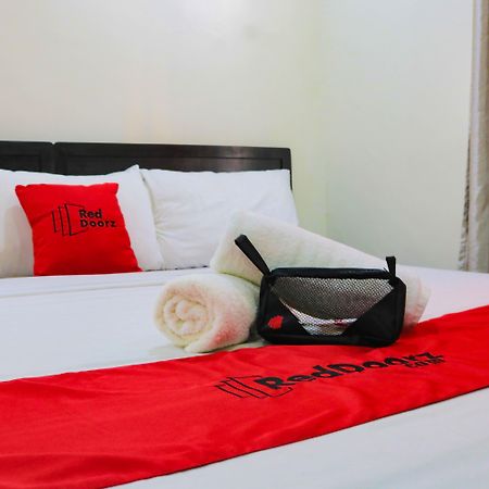 Reddoorz Plus @ Mabolo Cebu Buitenkant foto